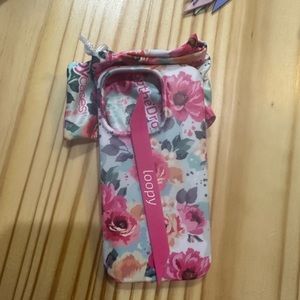 Loopy iPhone 14 Pro peonies case